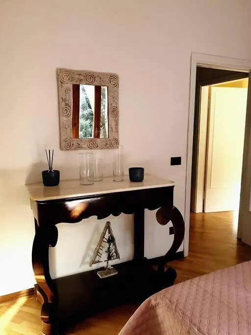 Celeste Apartment-San Frediano Florence Apartment